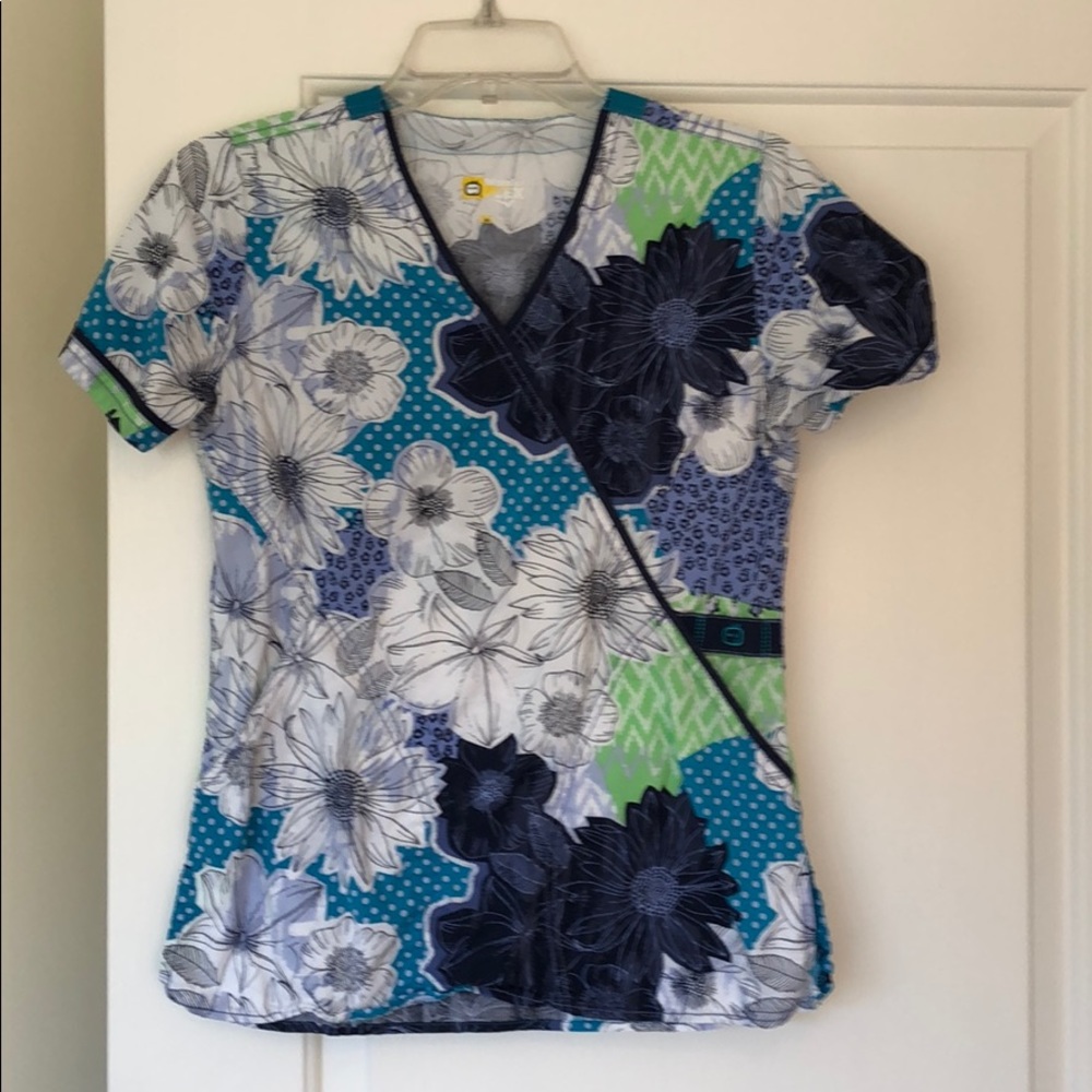 NWOT WonderWink Flex Scrub Top XS